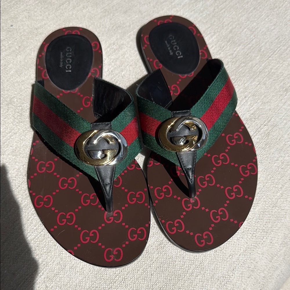 Gucci Green and Brown Logo Sandals